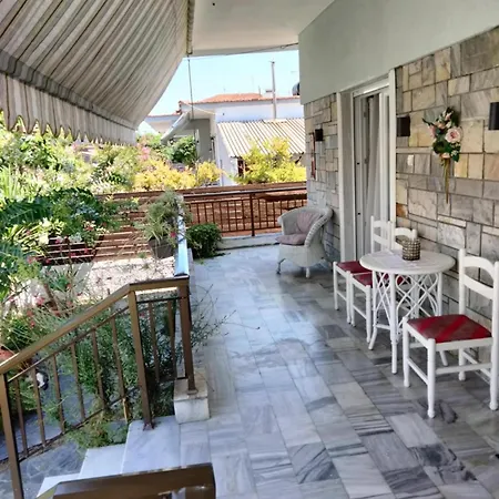 Whispering Getaway *