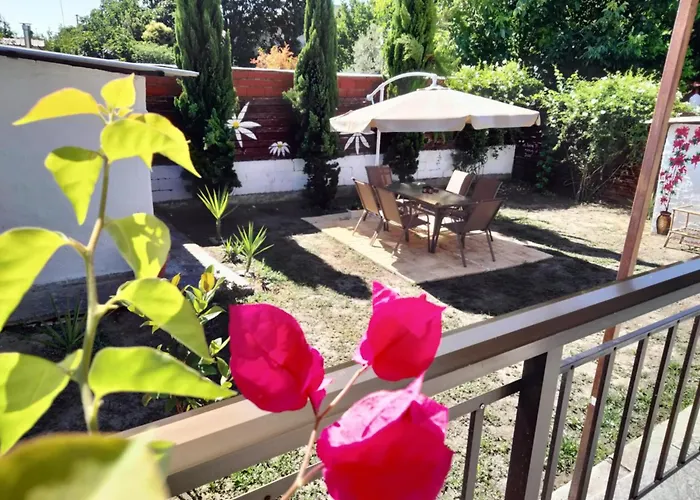 度假居 Whispering Getaway *