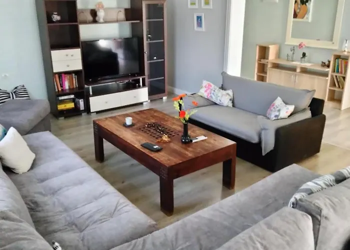 Whispering Getaway 度假居 *