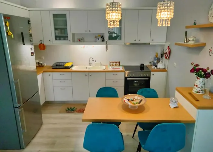 Whispering Getaway * Korinós